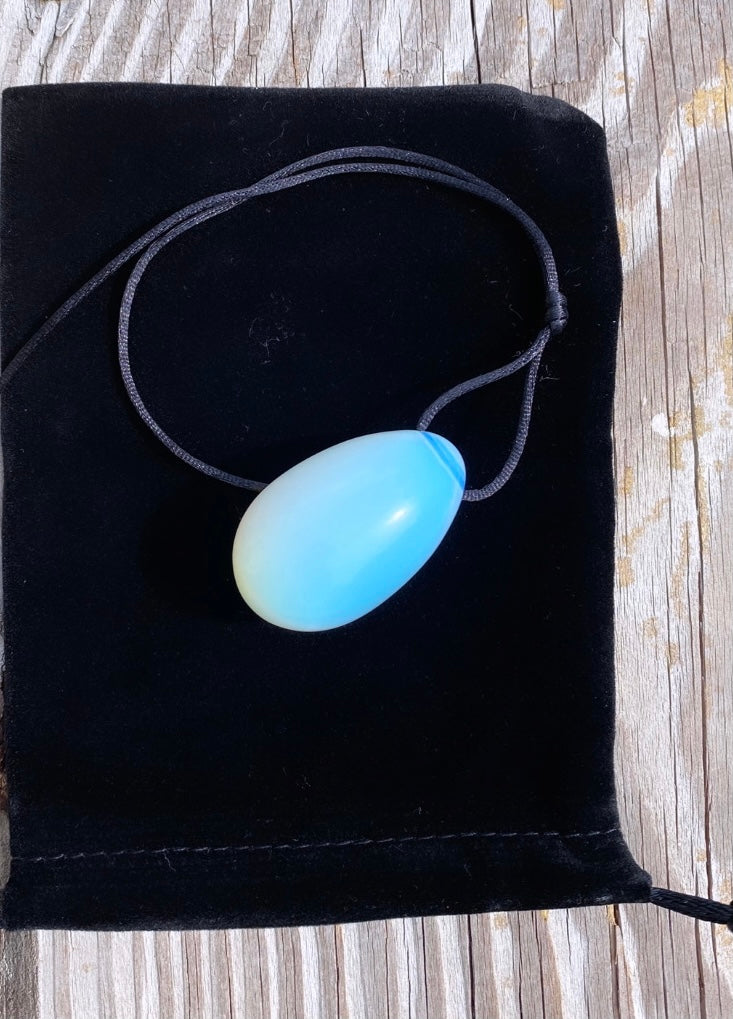 Moonstone YONI Egg (medium)